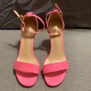 Size 8 neon pink heels